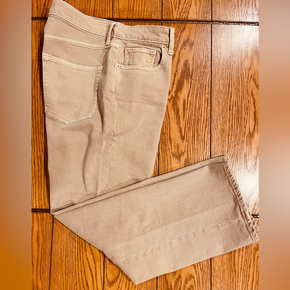 EUC GAP 90’s loose midrise khaki jeans, size 6P - Picture 3 of 7